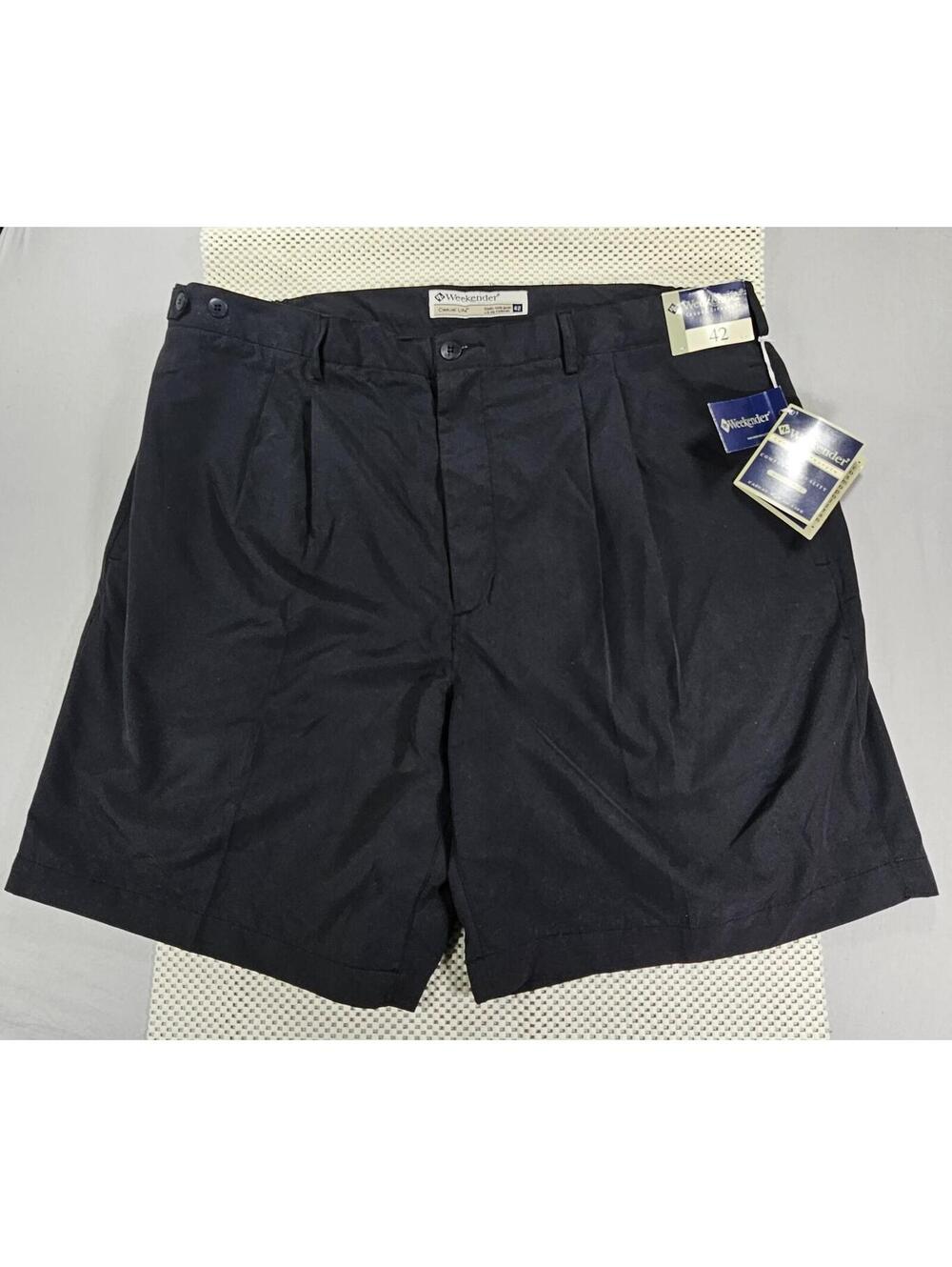 NWT Weekender Classic Pleated Black Shorts Size 42